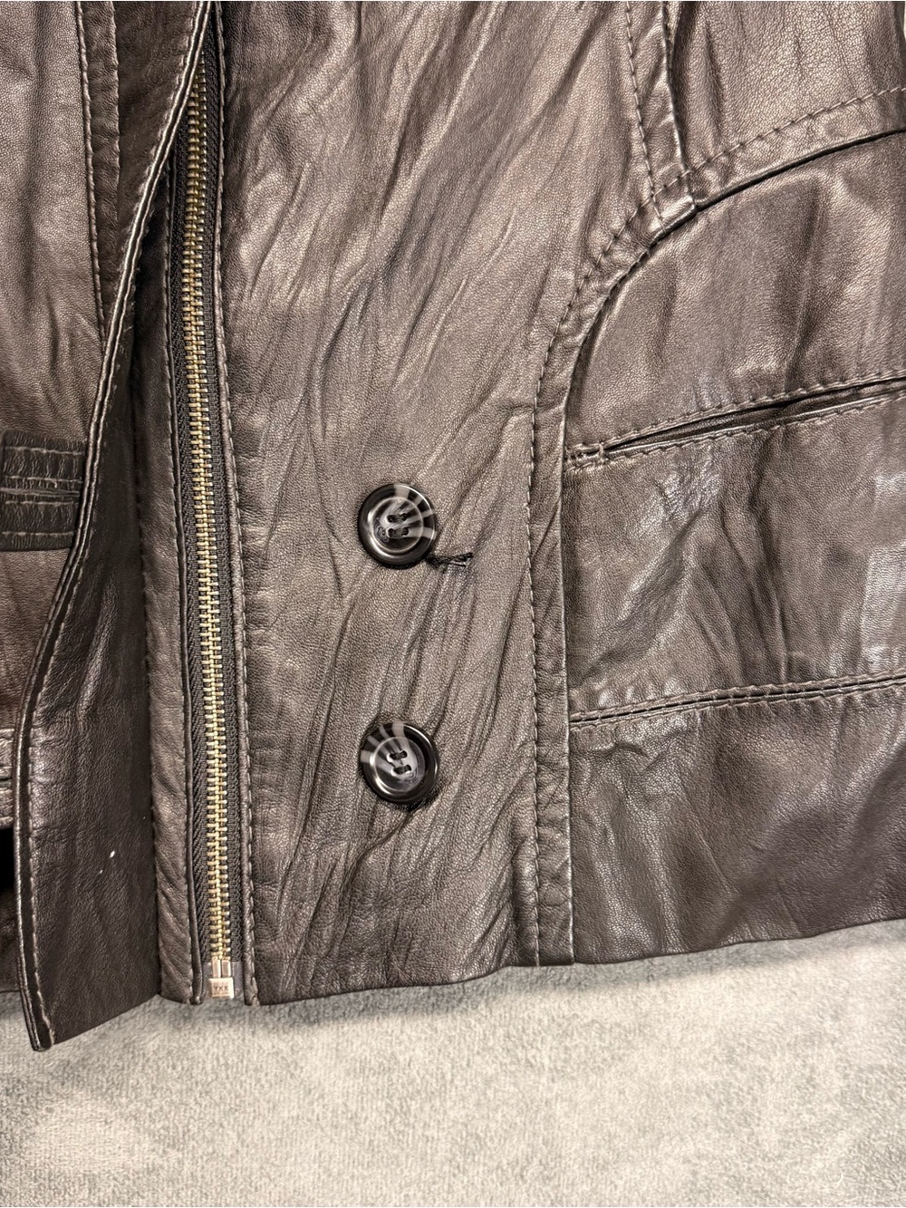 Danier Women's Y2K Black Leather Utility Jacket - Picture 3 of 9